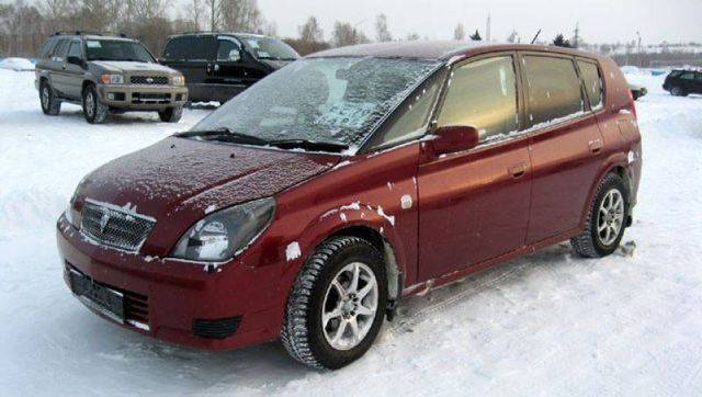 2000 Toyota Opa