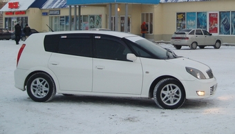 2001 Toyota Opa