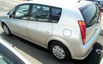 2001 Toyota Opa