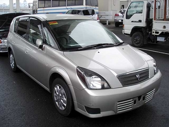 2001 Toyota Opa