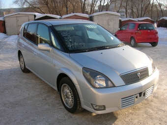2001 Toyota Opa