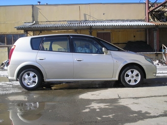 2001 Toyota Opa
