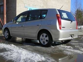 2001 Toyota Opa