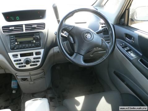 2001 Toyota Opa