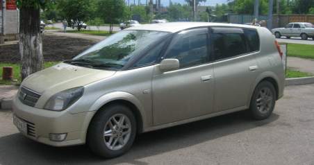 2001 Toyota Opa