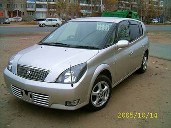 2001 Toyota Opa