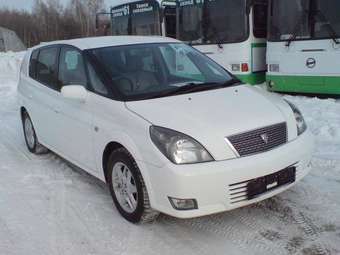 2001 Toyota Opa