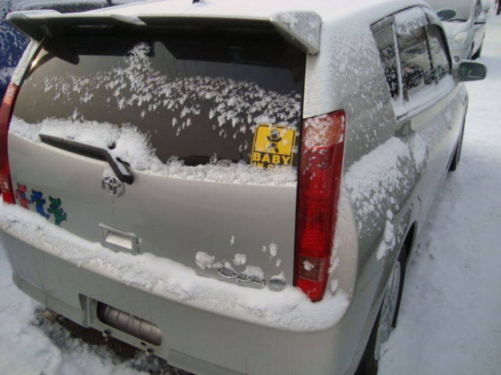 2001 Toyota Opa