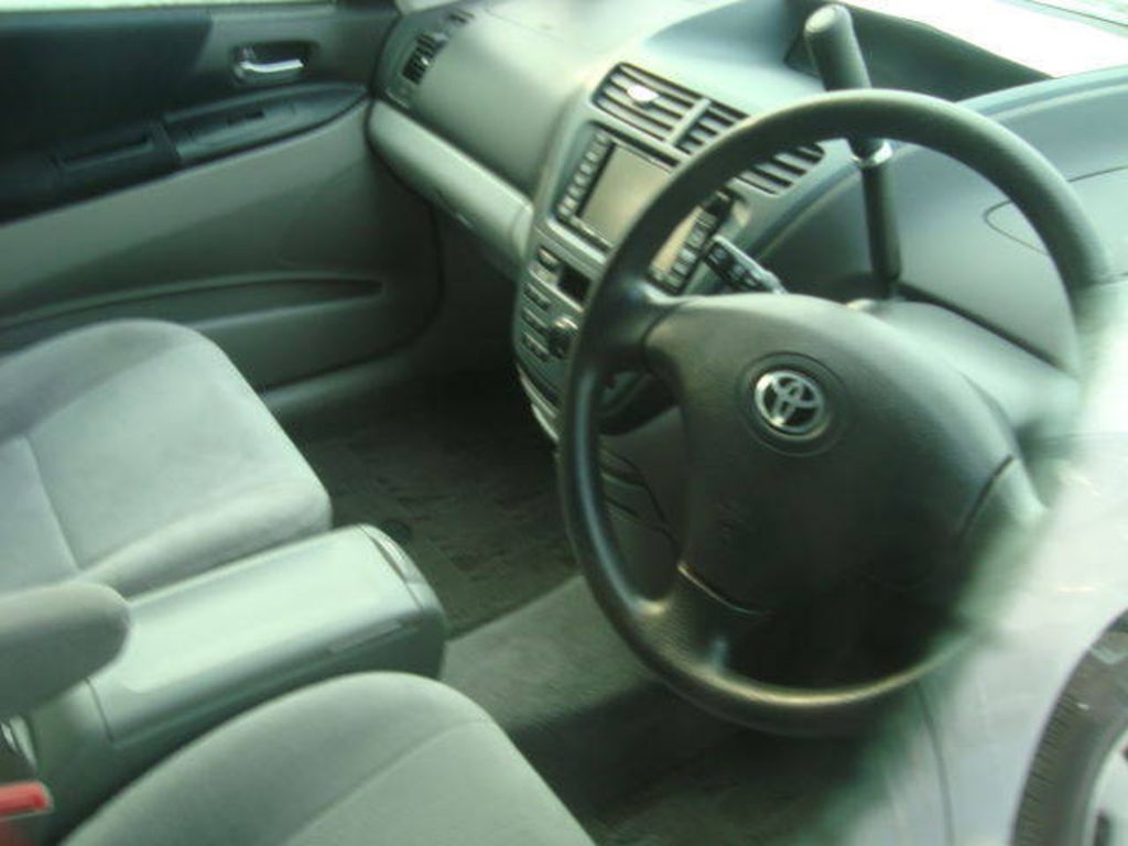 2001 Toyota Opa