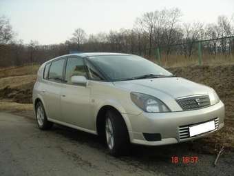 2001 Toyota Opa