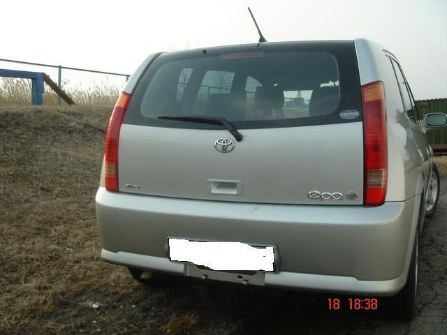 2001 Toyota Opa