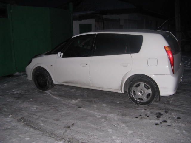 2001 Toyota Opa