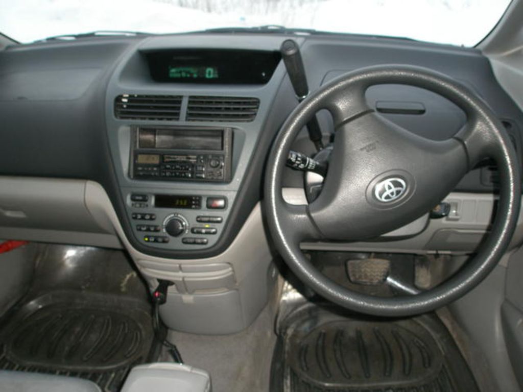 2001 Toyota Opa