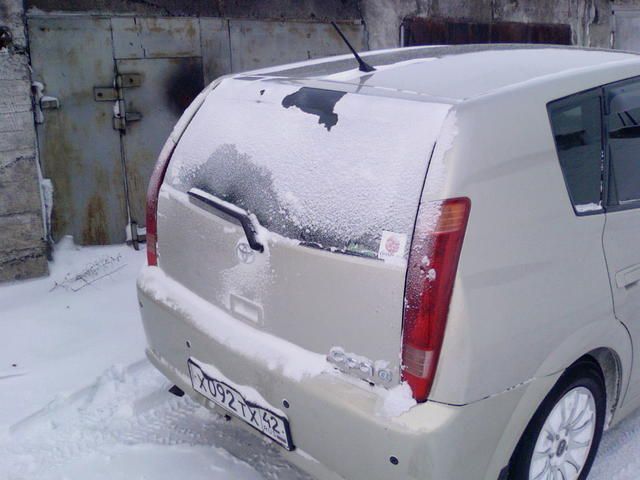 2001 Toyota Opa