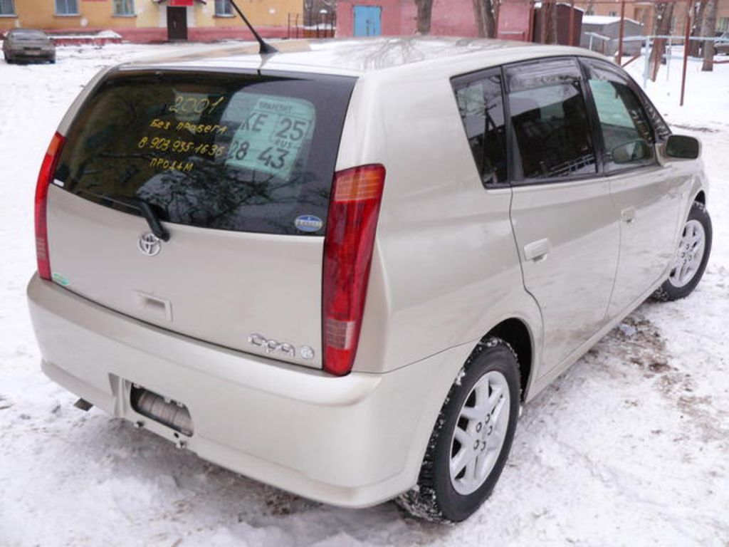 2001 Toyota Opa