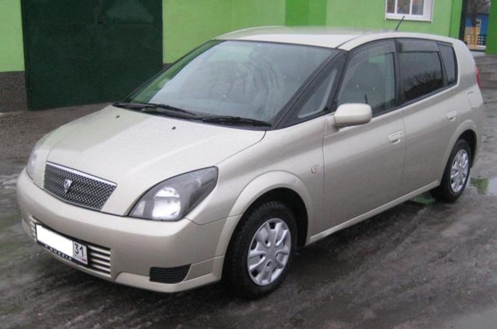 2001 Toyota Opa