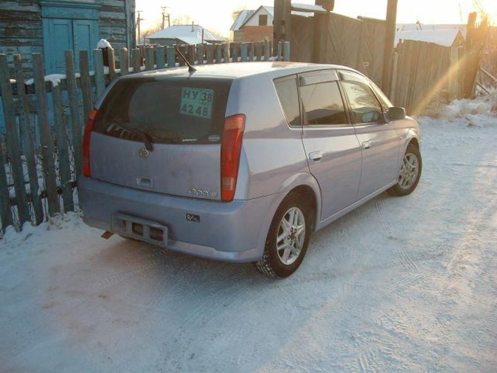 2001 Toyota Opa
