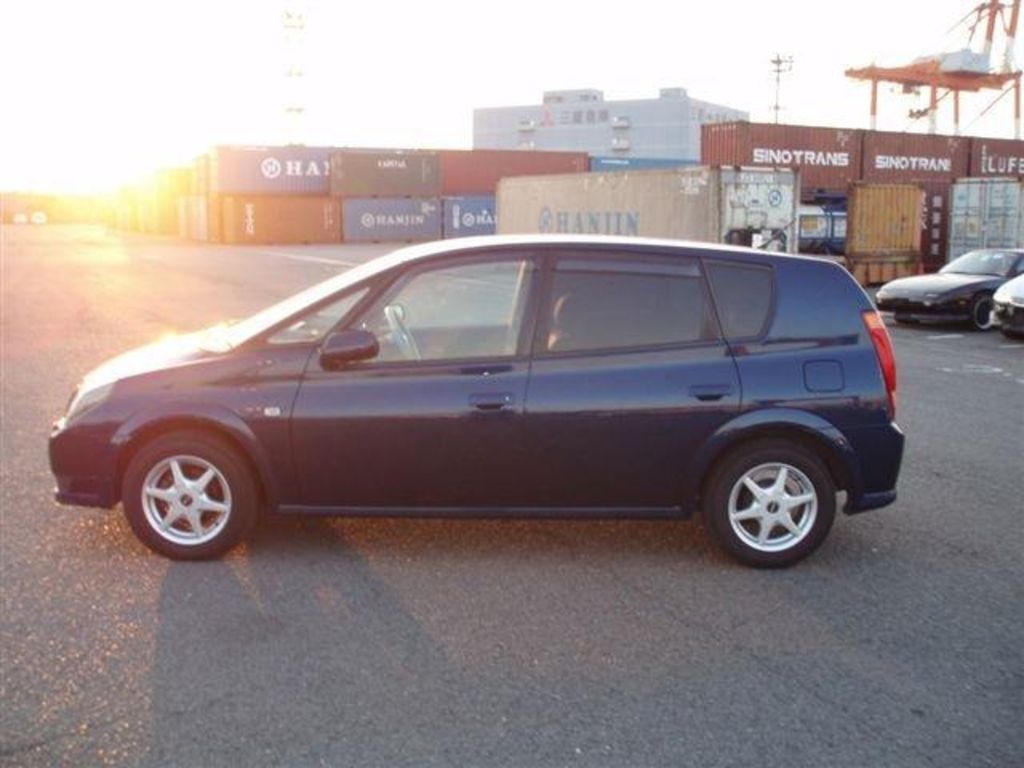 2001 Toyota Opa