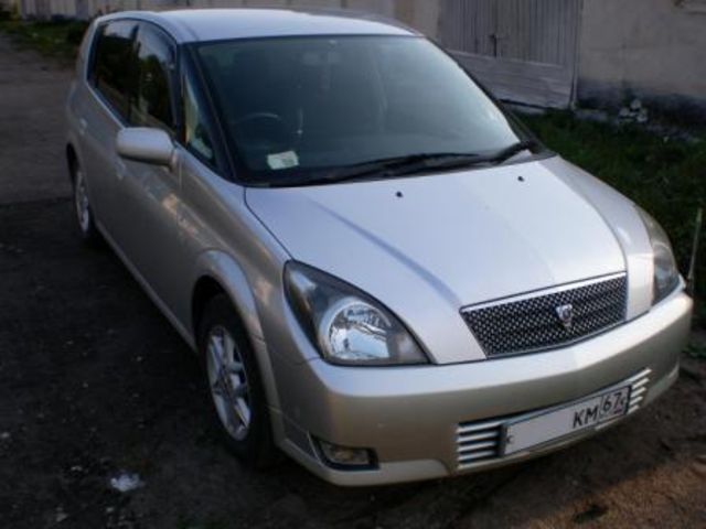 2001 Toyota Opa