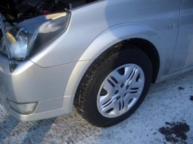 2001 Toyota Opa