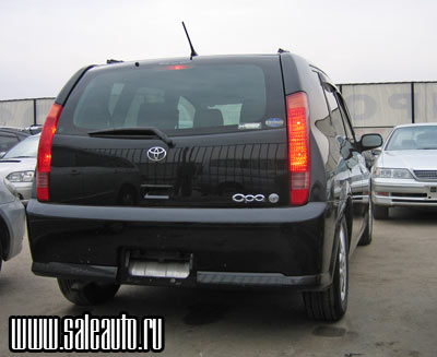 2001 Toyota Opa Photos