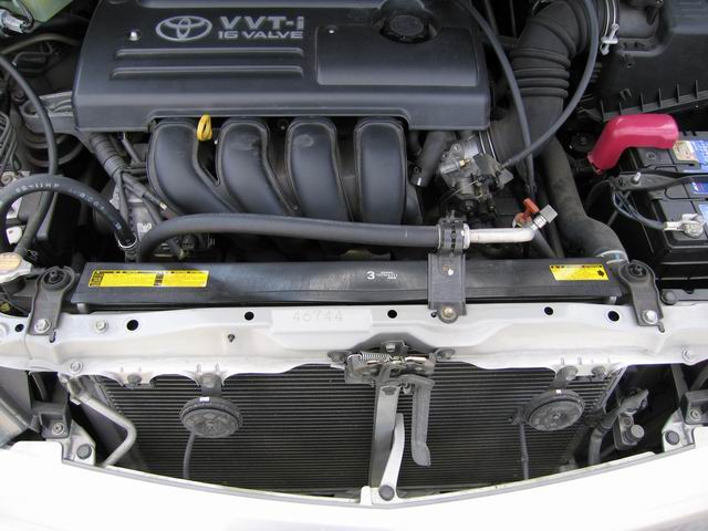 2001 Toyota Opa Pictures