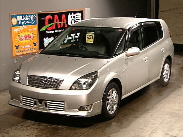 2001 Toyota Opa Pictures