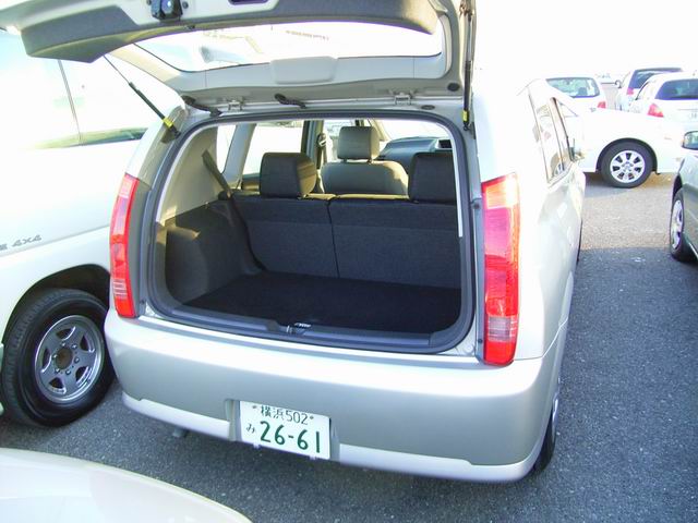 2001 Toyota Opa Photos