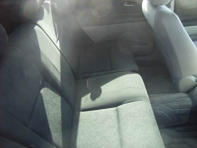 2001 Toyota Opa Pictures