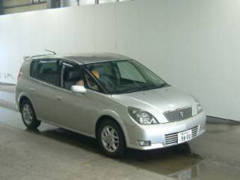 2001 Toyota Opa Photos