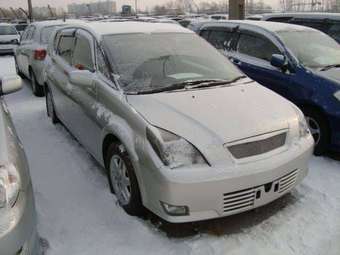 2001 Toyota Opa Images