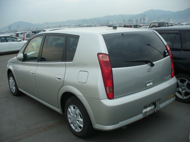 2002 Toyota Opa