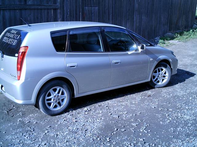 2002 Toyota Opa