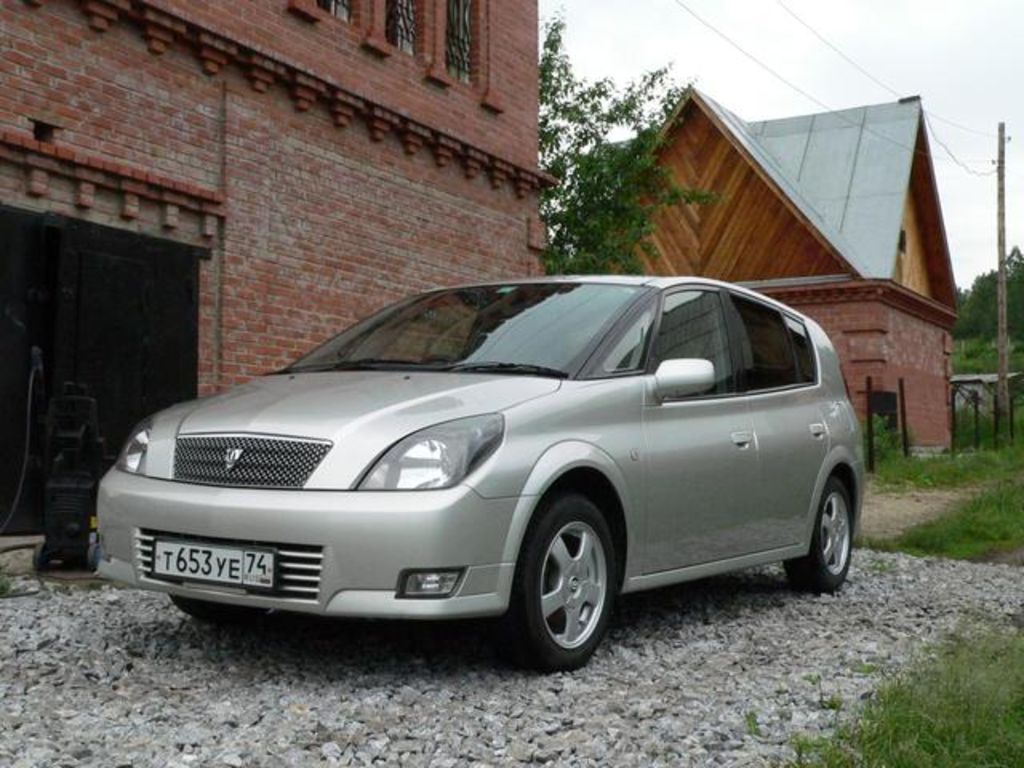 2002 Toyota Opa