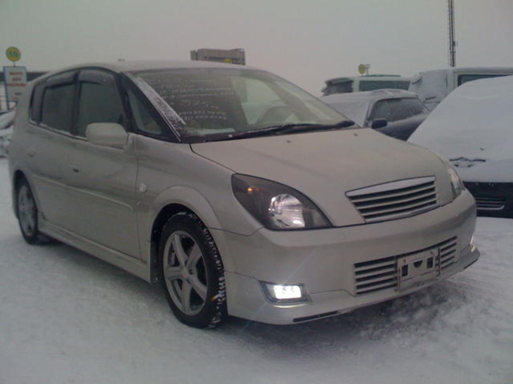 2002 Toyota Opa