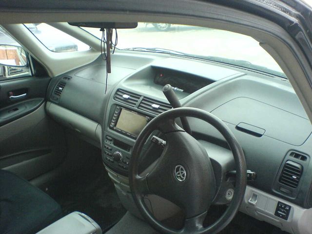 2002 Toyota Opa