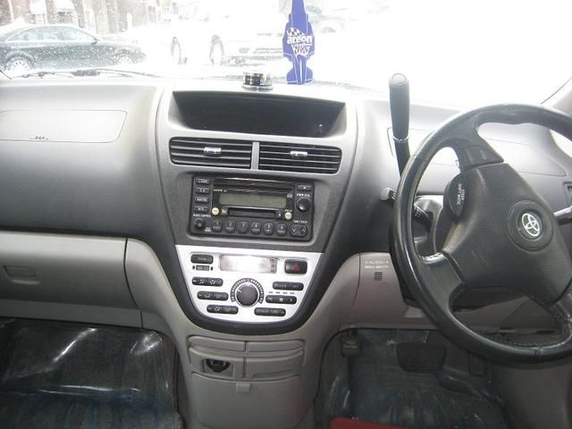 2002 Toyota Opa