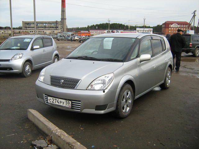 2002 Toyota Opa