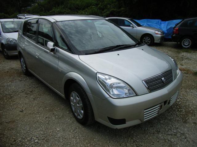 2002 Toyota Opa Photos