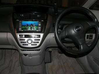 2002 Toyota Opa Photos