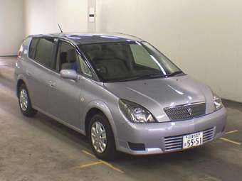 2002 Toyota Opa Pictures