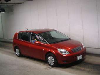 2002 Toyota Opa Photos