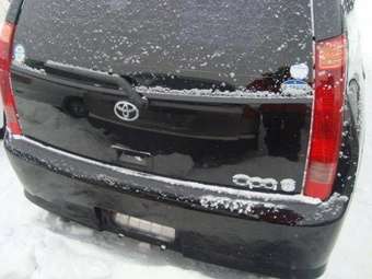 2002 Toyota Opa Photos