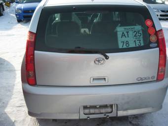 2002 Toyota Opa Photos