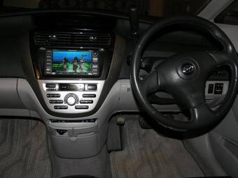 2002 Toyota Opa Pictures
