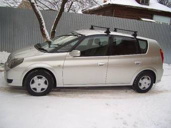 2002 Toyota Opa Photos
