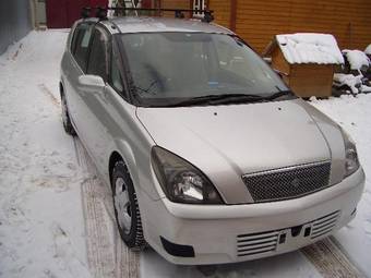 2002 Toyota Opa Pics