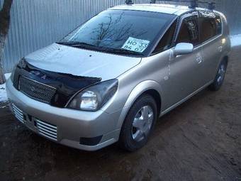 2002 Toyota Opa Pictures