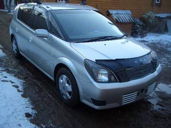 2002 Toyota Opa Photos