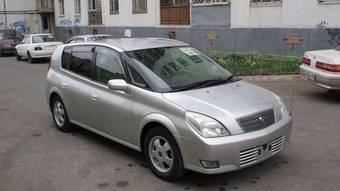 2002 Toyota Opa Images